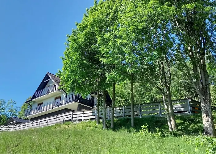 Apartment Dom Camelowo Brenna